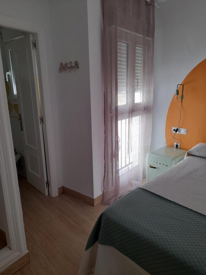 Hostal Casandra - Antiguo Hostal Los Valencianos Conil De La Frontera Bagian luar foto